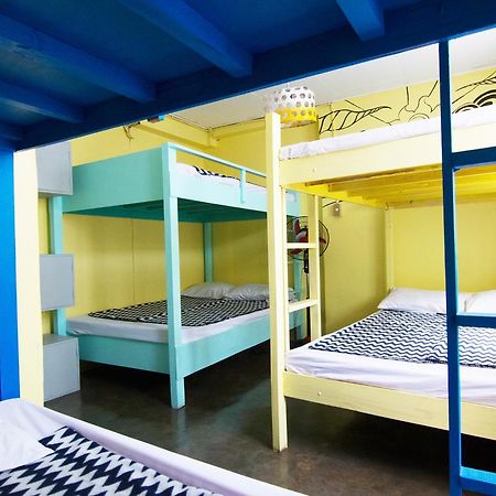 Go Surfari House Hostel Baler Ngoại thất bức ảnh