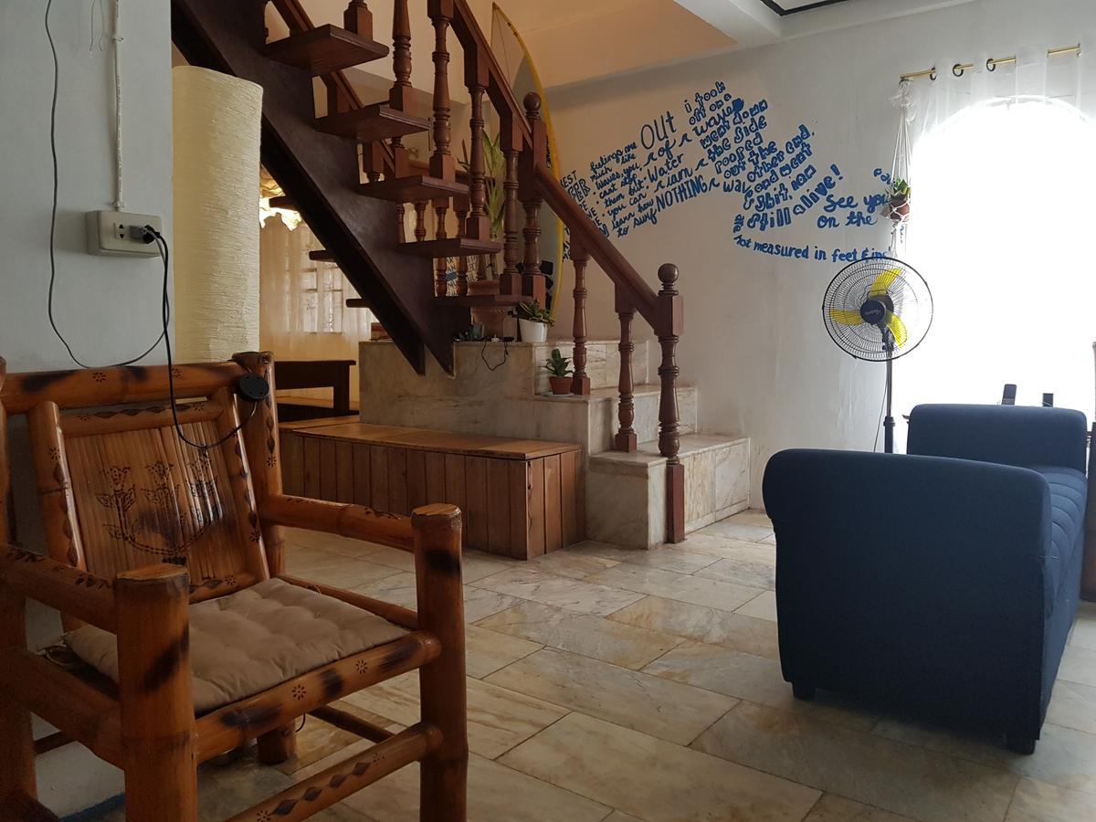 Go Surfari House Hostel Baler Ngoại thất bức ảnh