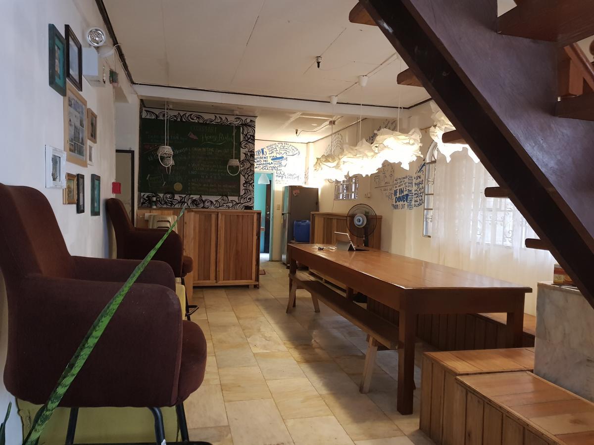 Go Surfari House Hostel Baler Ngoại thất bức ảnh