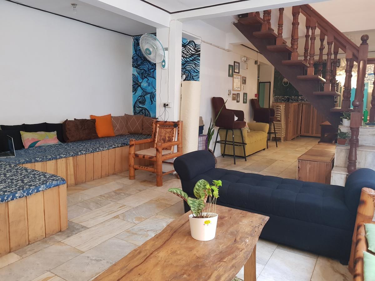 Go Surfari House Hostel Baler Ngoại thất bức ảnh