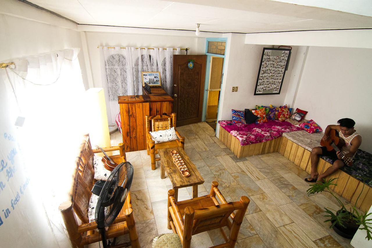 Go Surfari House Hostel Baler Ngoại thất bức ảnh